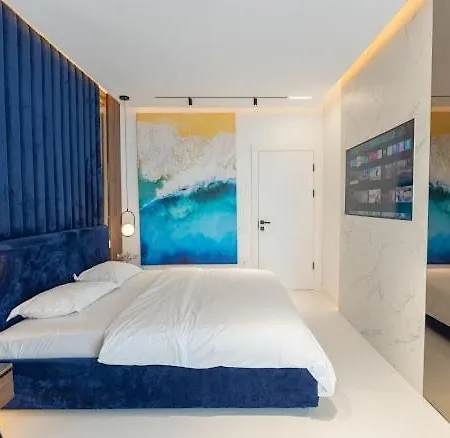 White Meraki & Apartmán Năvodari