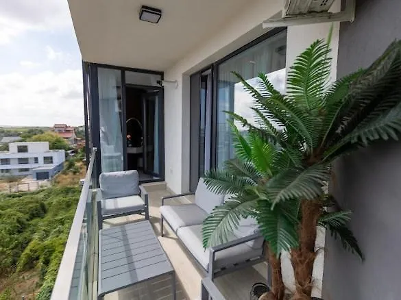 White Meraki & Năvodari